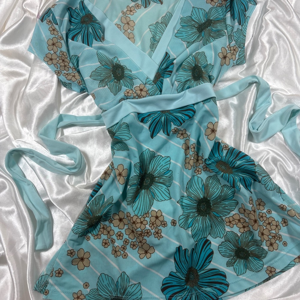 y2k Blouse Aqua Blue Excellent Moa Moa Floral Tie Waist Surplice Top M - Picture 2 of 5